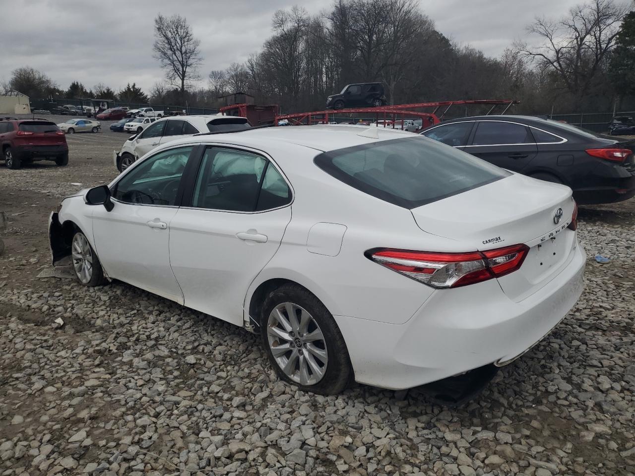 2020 TOYOTA CAMRY LE - Фото 2