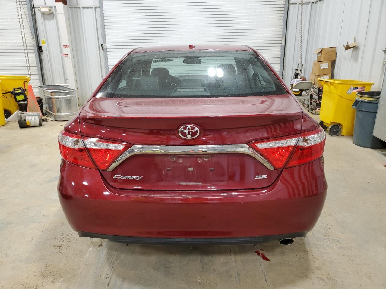 2017 TOYOTA CAMRY LE - Фото 6
