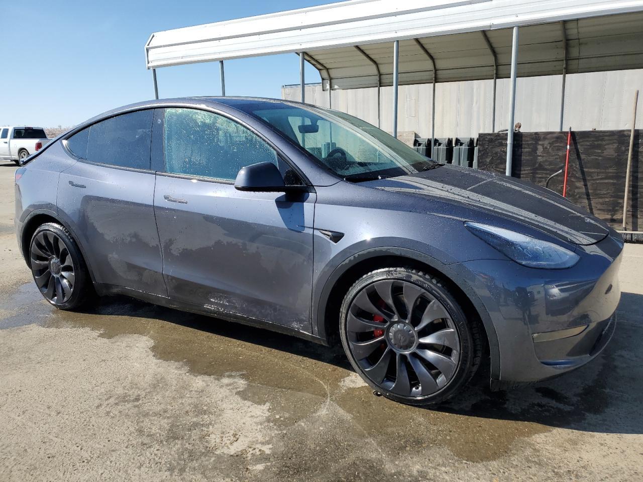 2023 TESLA MODEL Y - Фото 4