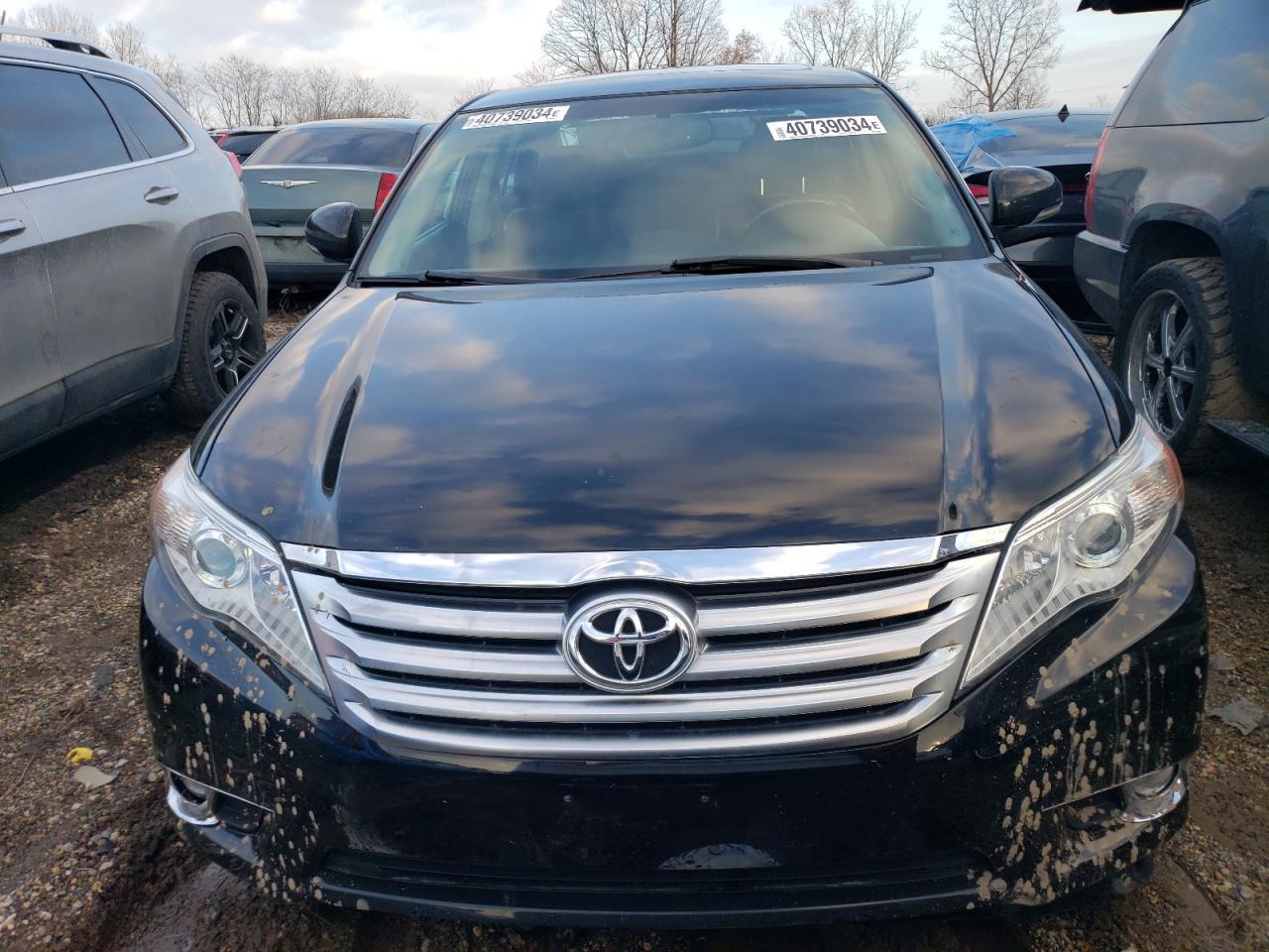 2011 TOYOTA AVALON BAS - Image 5