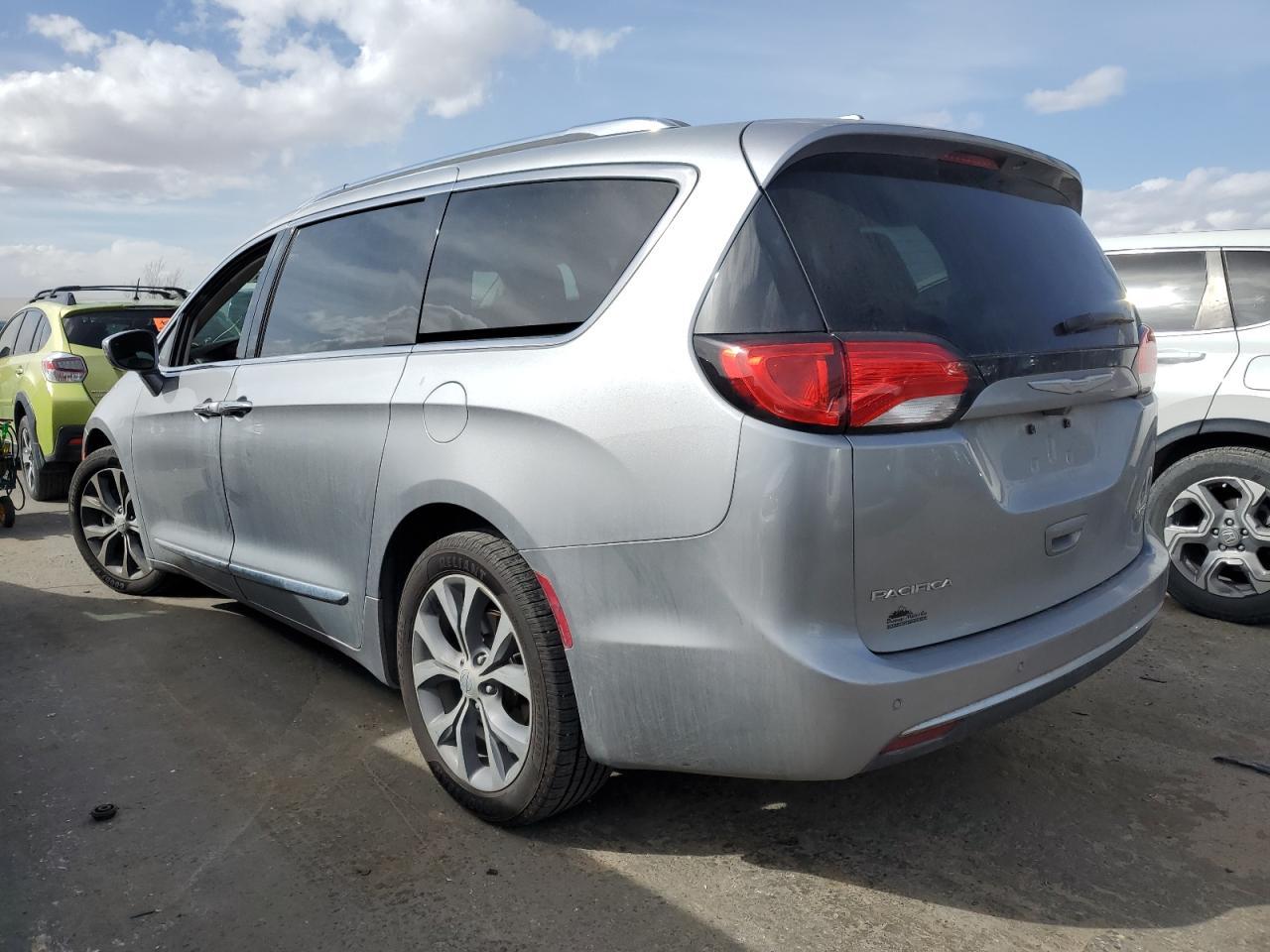 2017 CHRYSLER PACIFICA L - Image 2