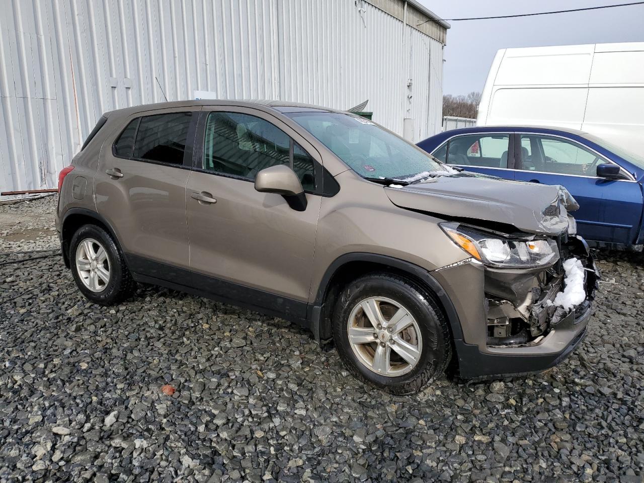 2021 CHEVROLET TRAX LS - Фото 4