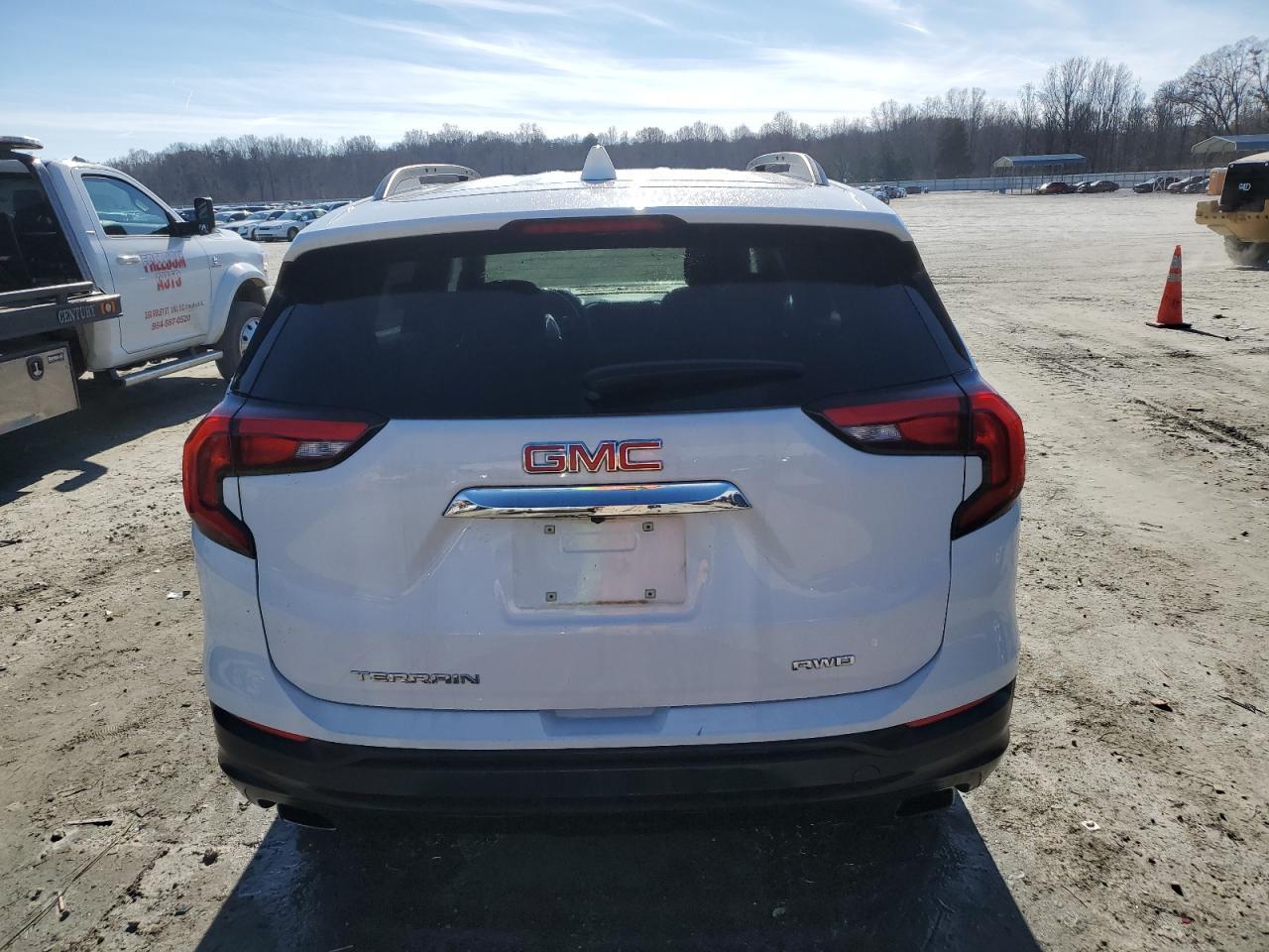 2018 GMC TERRAIN SL - Image 6