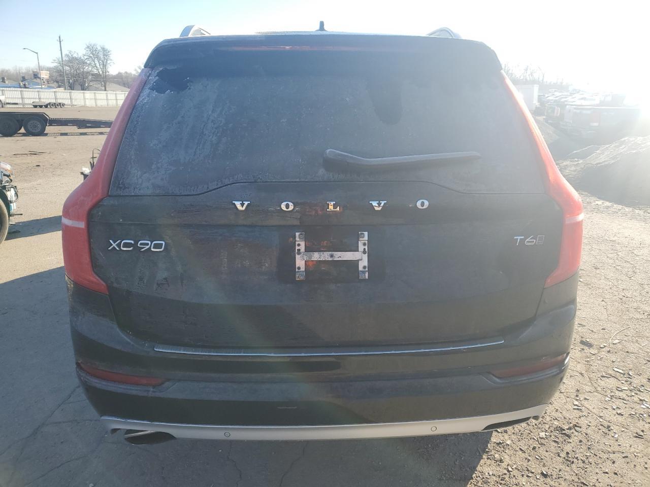 2016 VOLVO XC90 T6 - Фото 6