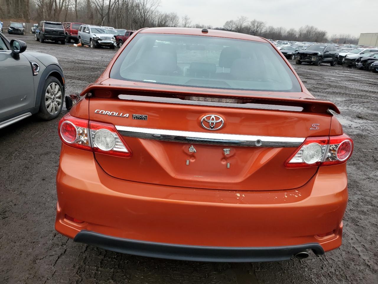 2013 TOYOTA COROLLA BA - Image 6