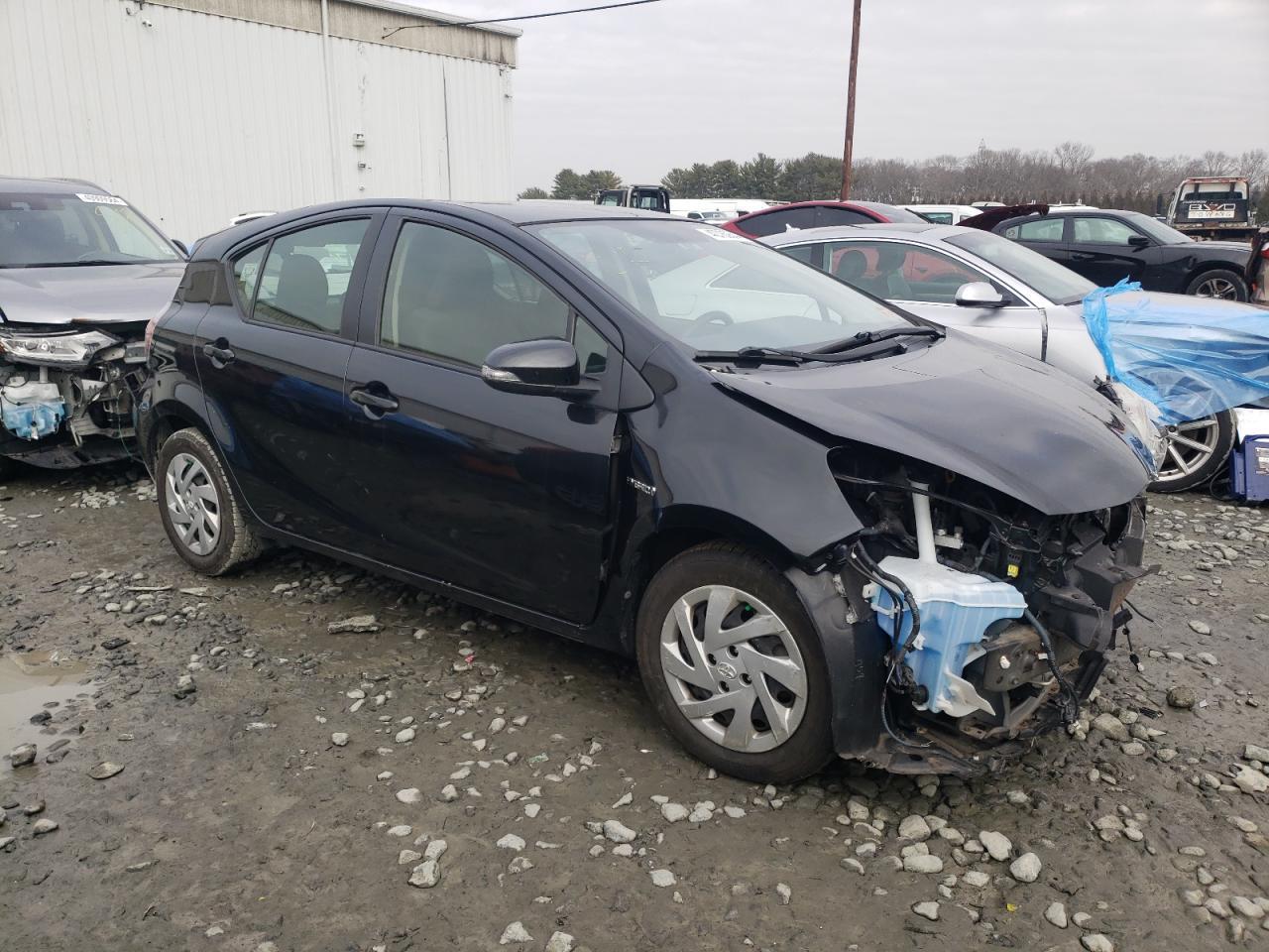 2015 TOYOTA PRIUS C - Image 4