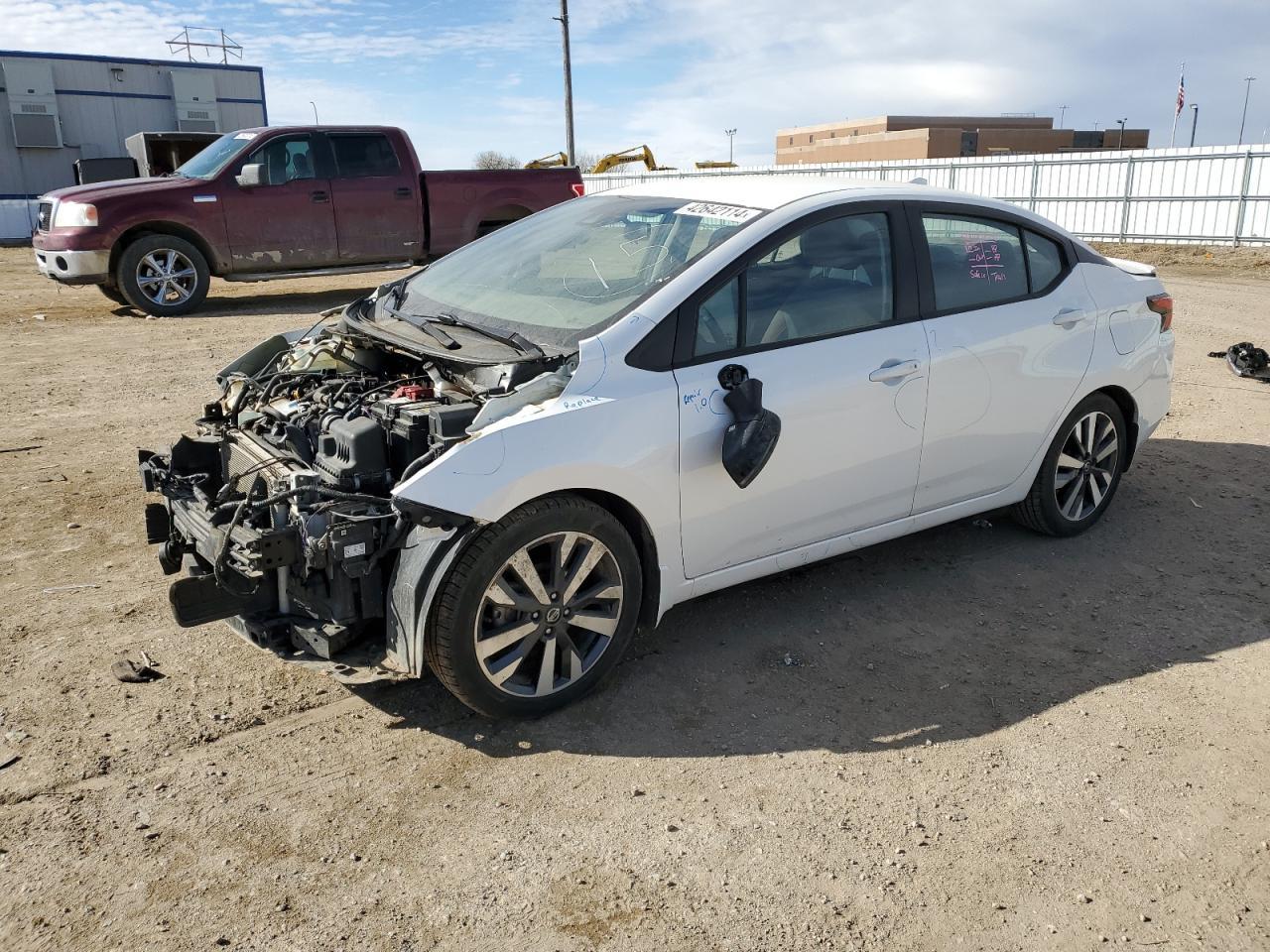 2020 NISSAN VERSA SR car image