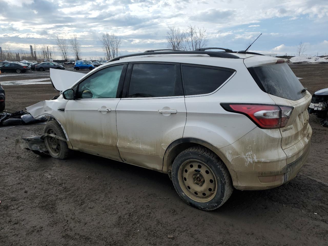 2017 FORD ESCAPE SE - Фото 2