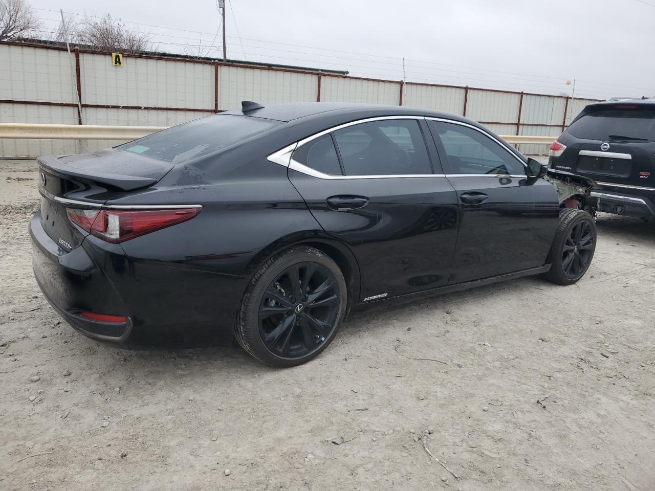 2022 LEXUS ES 300H BA - Фото 3