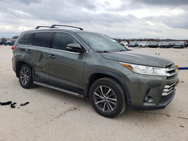 2019 Toyota Highlander Se - Фото 4