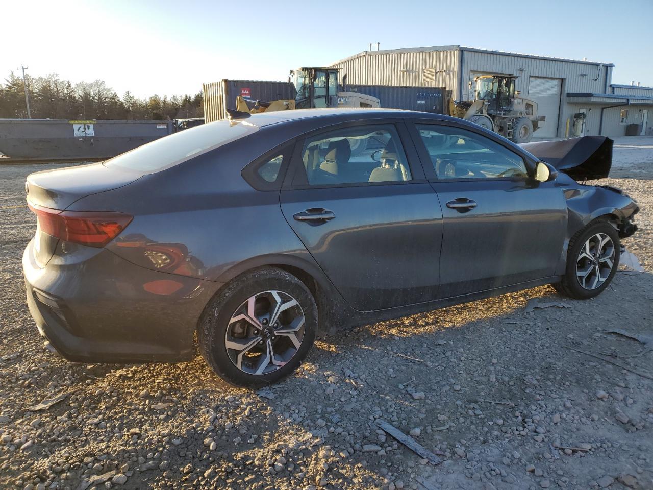 2021 KIA FORTE FE - Фото 3