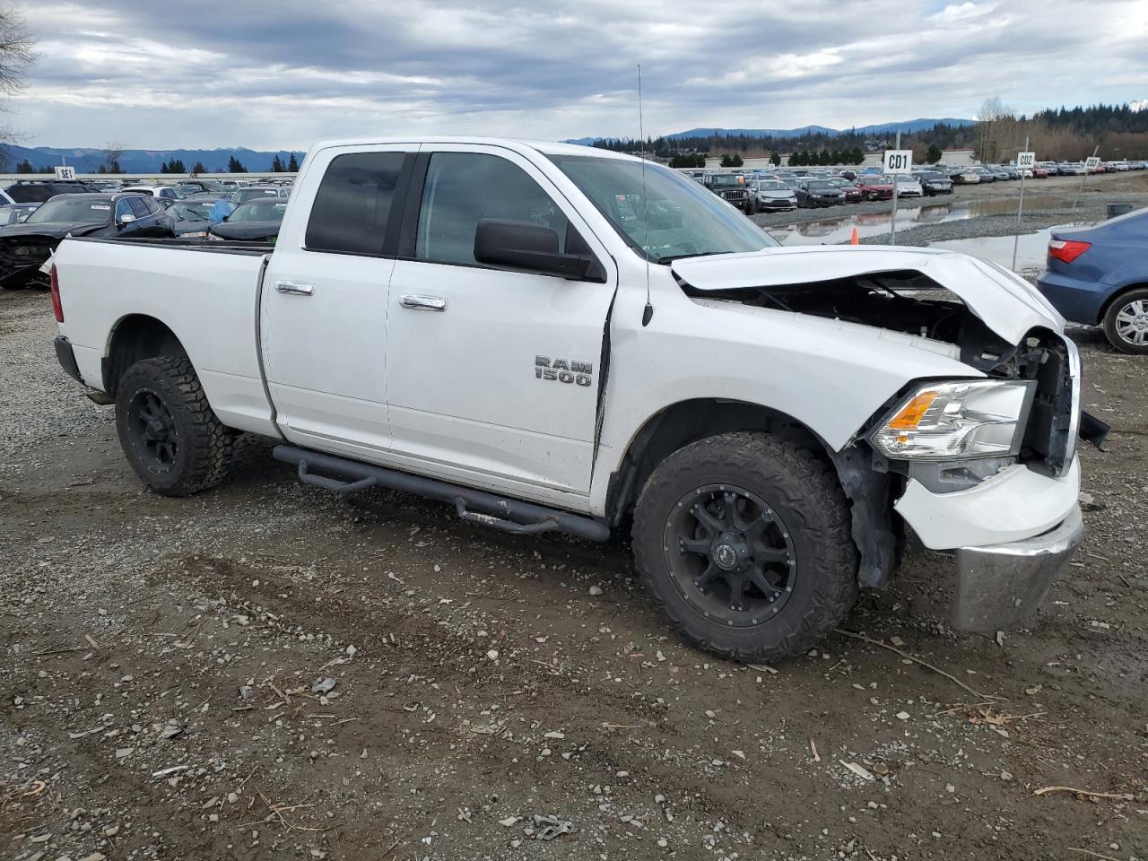 2017 RAM 1500 SLT - Image 4