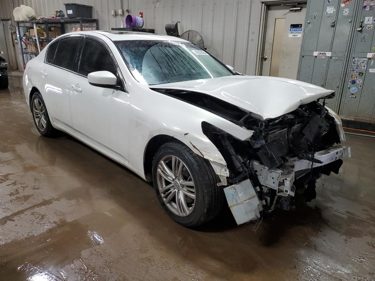 2012 INFINITI G37 - Image 4