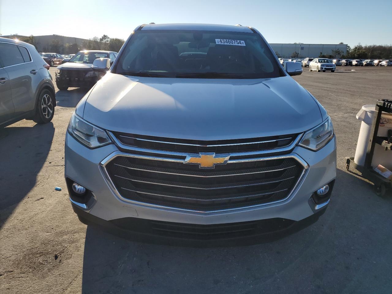 2020 CHEVROLET TRAVERSE L - Фото 5