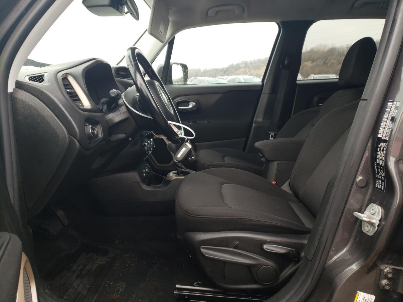 2017 JEEP RENEGADE L - Image 7