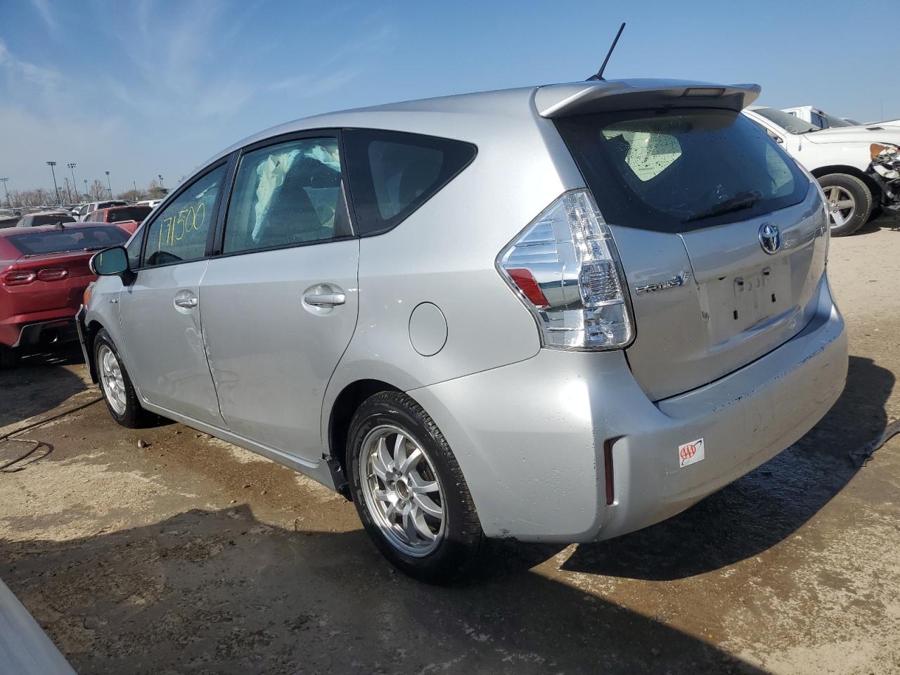 2013 TOYOTA PRIUS V - Image 2