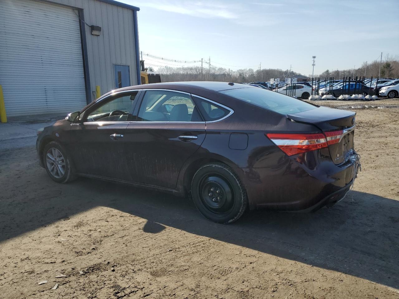 2015 TOYOTA AVALON XLE - Image 2