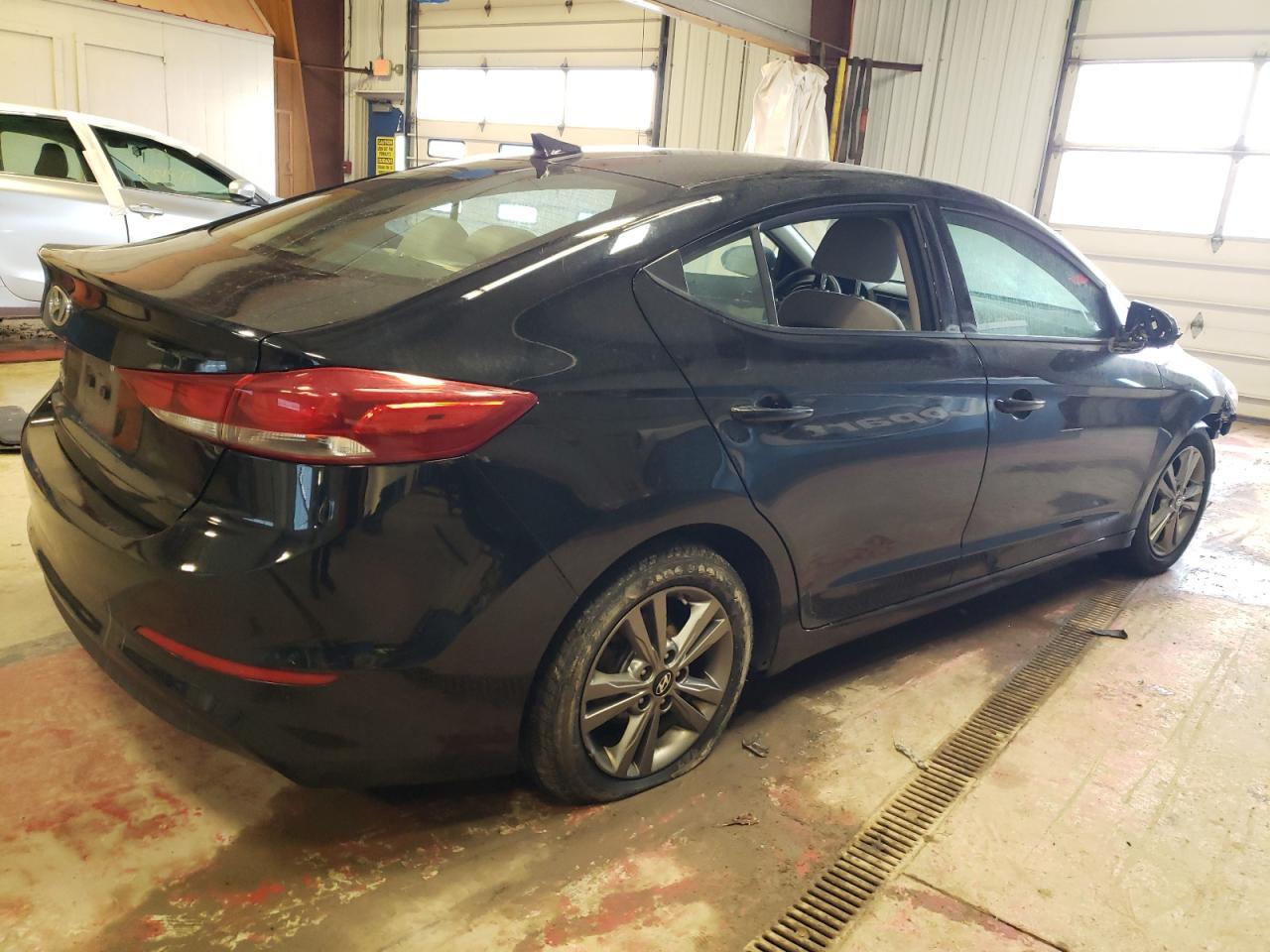 2018 HYUNDAI ELANTRA SE - Image 3