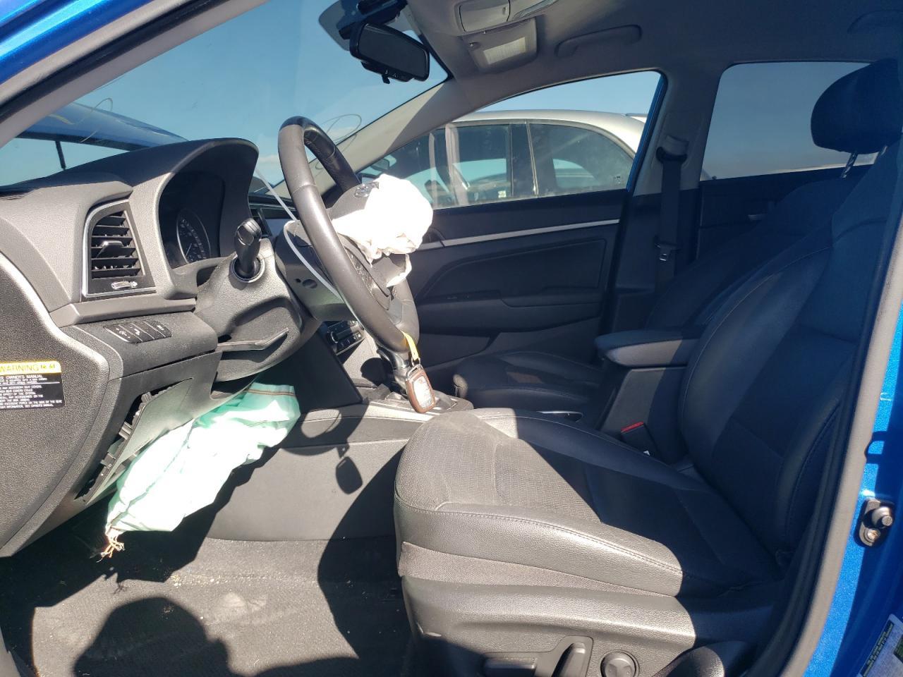 2017 HYUNDAI ELANTRA SE - Фото 7