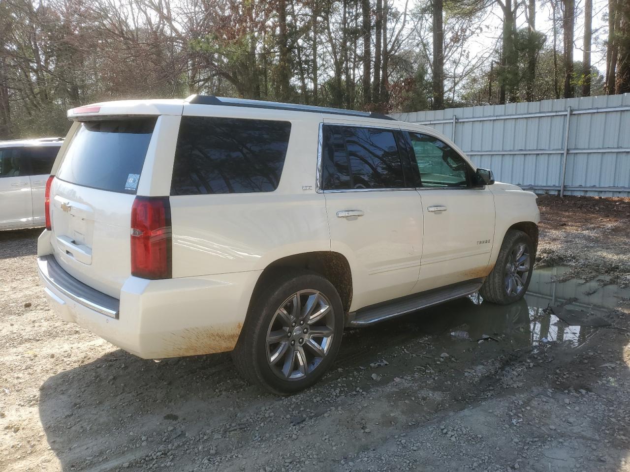 2015 CHEVROLET TAHOE K150 - Фото 3