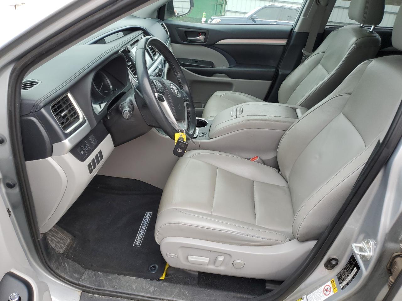 2019 TOYOTA HIGHLANDER - Image 7