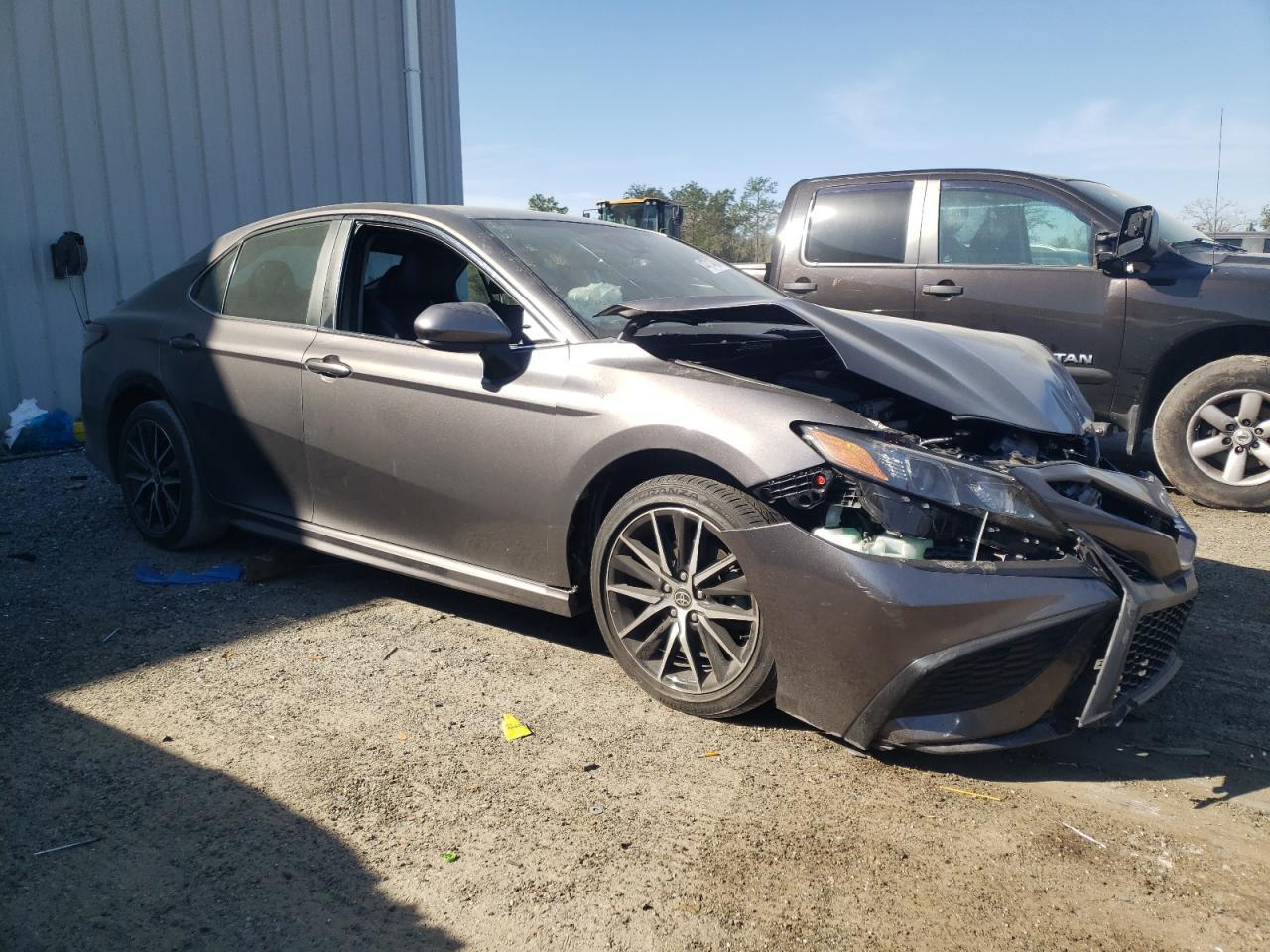 2021 TOYOTA CAMRY SE - Фото 4