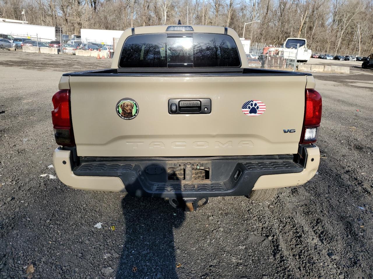 2019 TOYOTA TACOMA DOU - Фото 6
