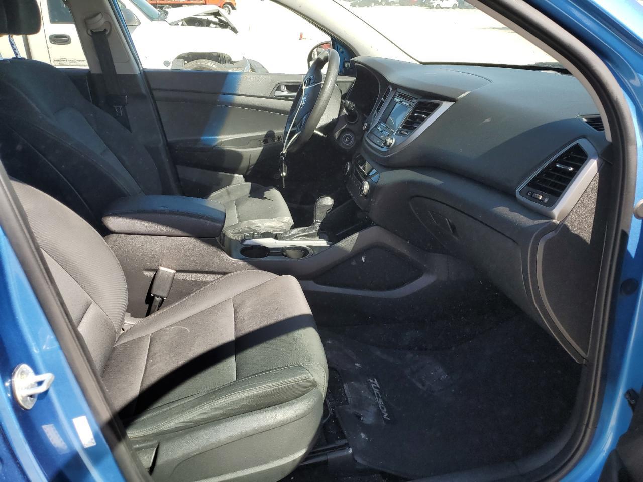2016 HYUNDAI TUCSON SE - Фото 7