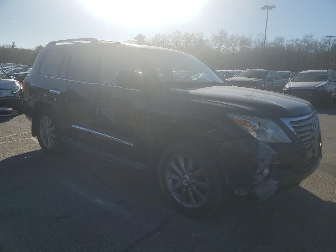 2011 LEXUS LX 570 - Image 4