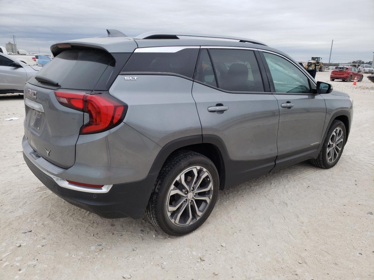 2021 GMC TERRAIN SL - Фото 3