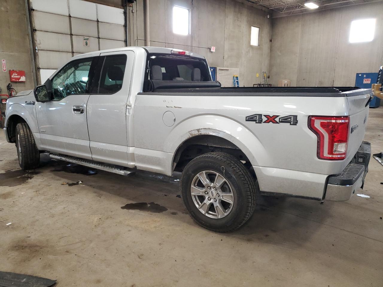 2016 FORD F150 SUPER - Фото 2