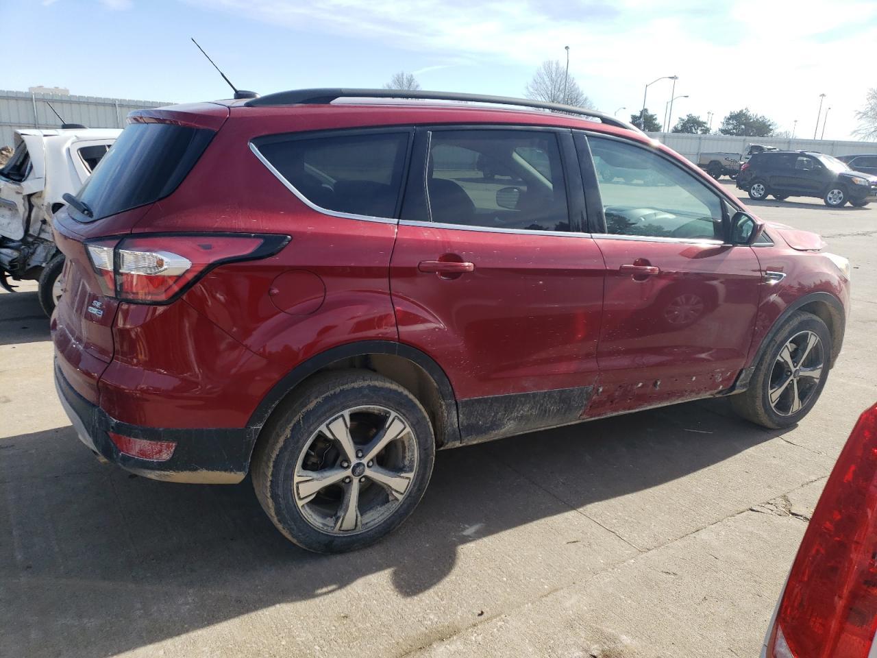 2017 FORD ESCAPE SE - Фото 3