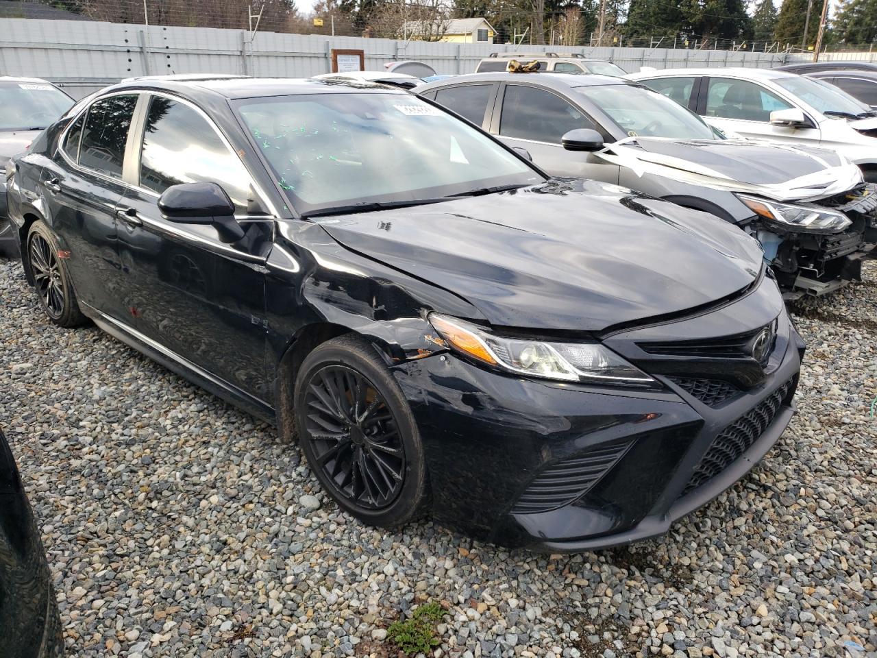 2020 TOYOTA CAMRY SE - Фото 4