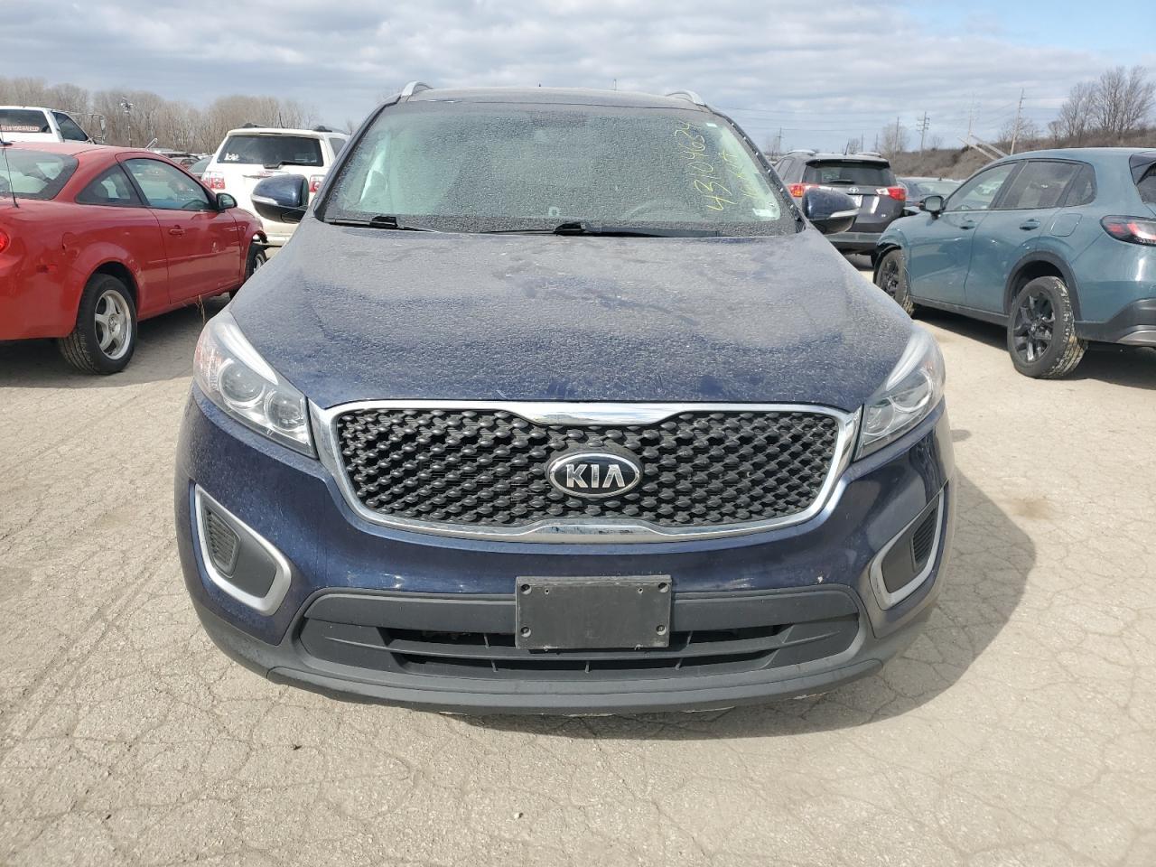 2016 KIA SORENTO LX - Image 5