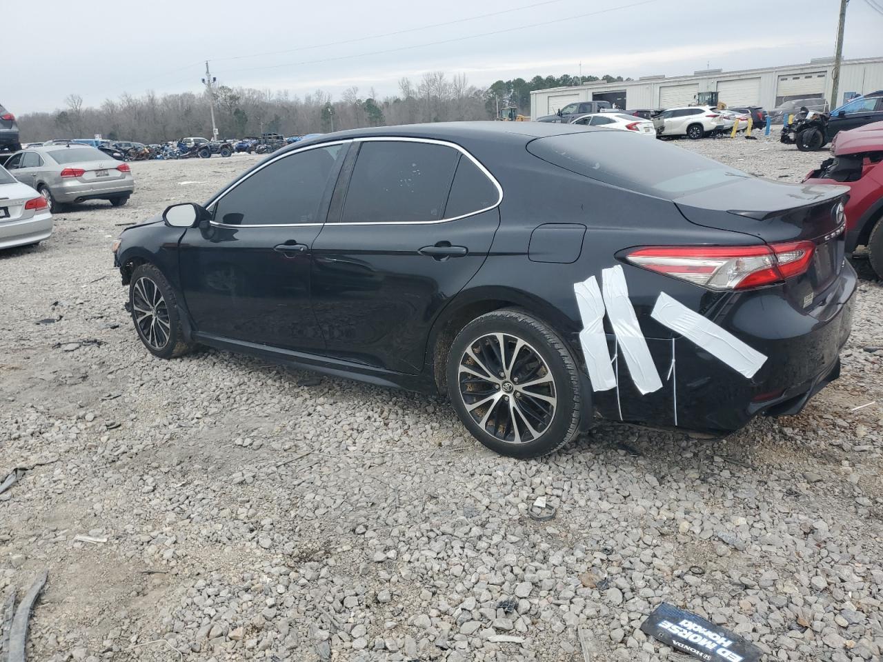 2018 TOYOTA CAMRY L - Фото 2
