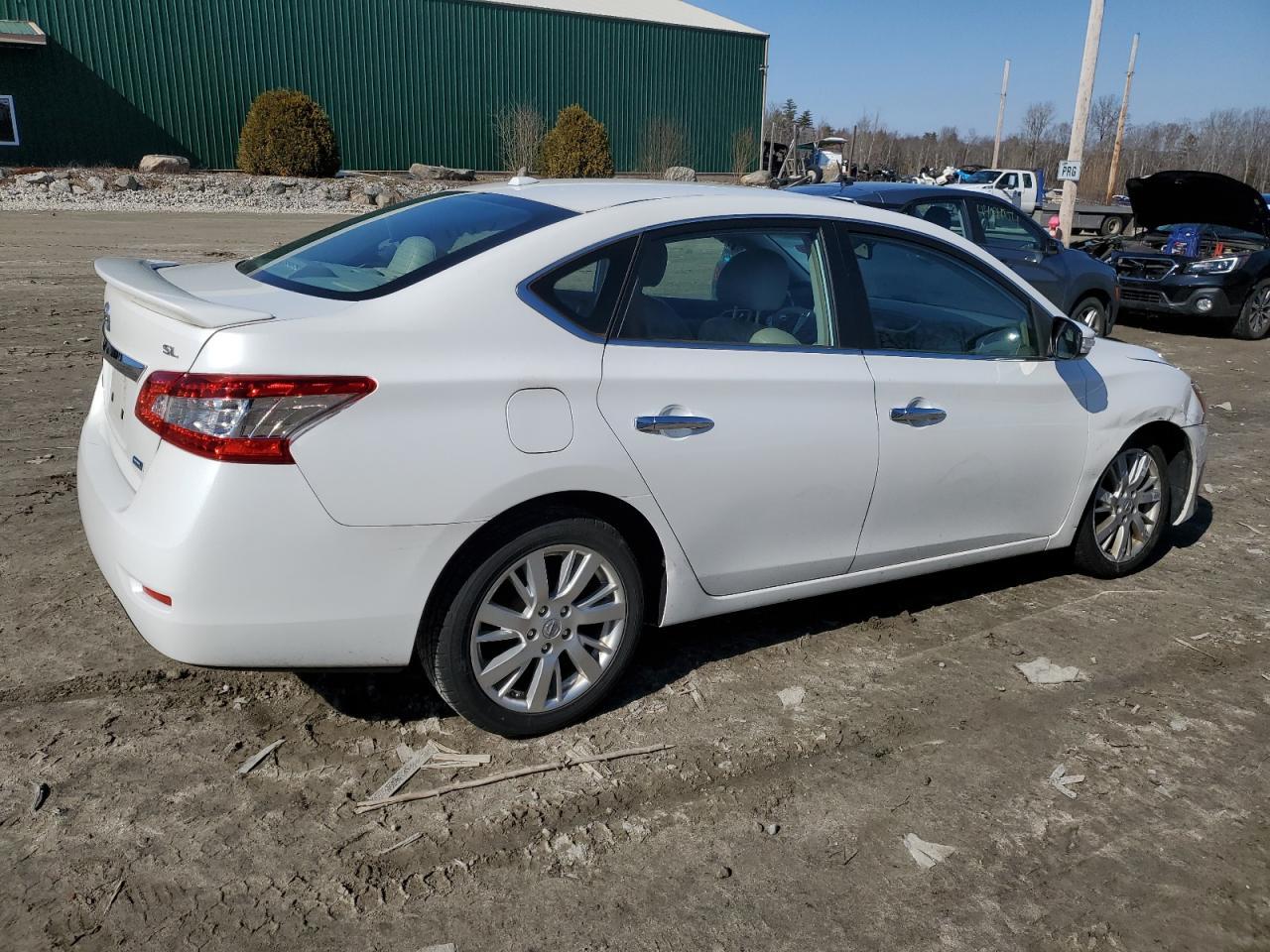 2013 NISSAN SENTRA S - Фото 3