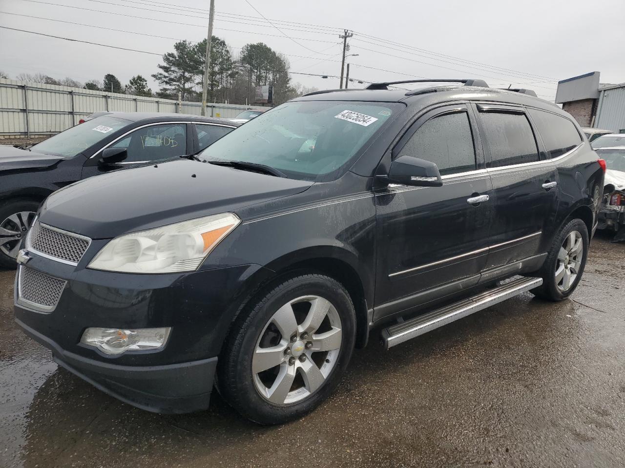 2011 CHEVROLET TRAVERSE L