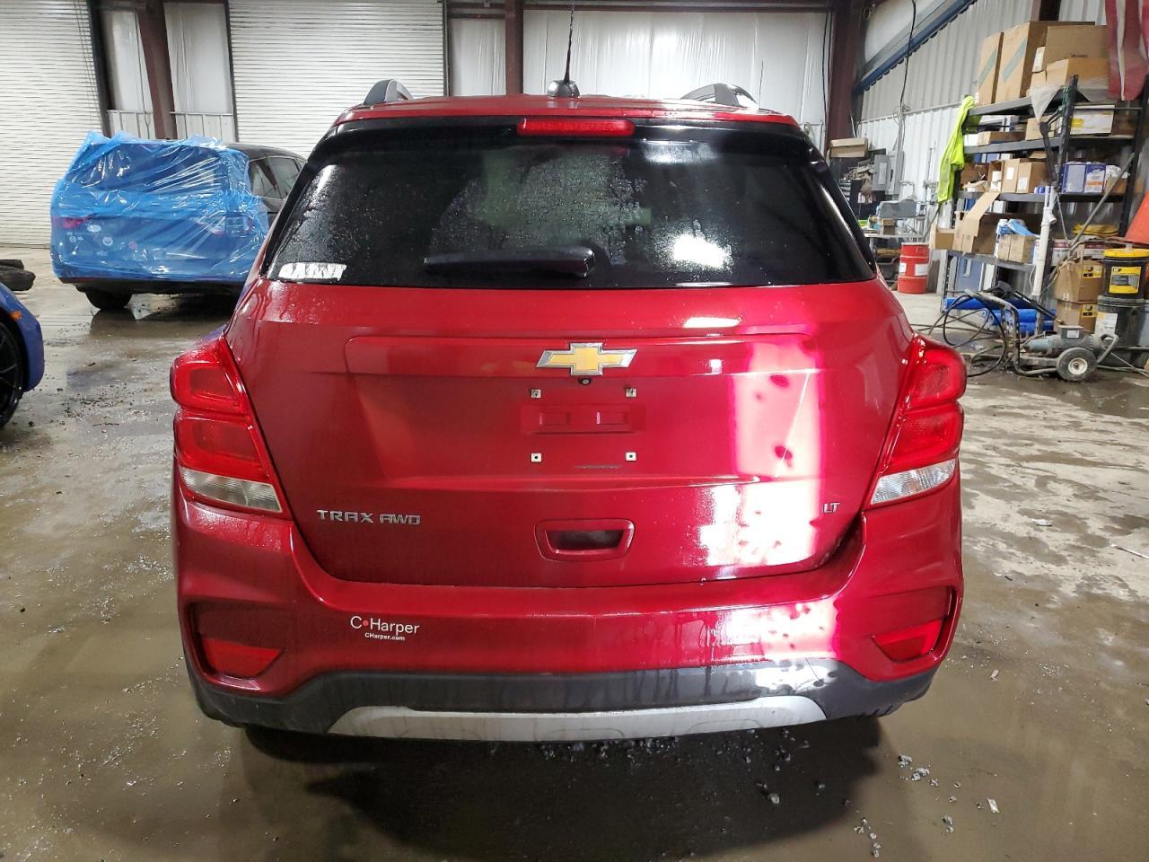2018 CHEVROLET TRAX 1LT - Image 6