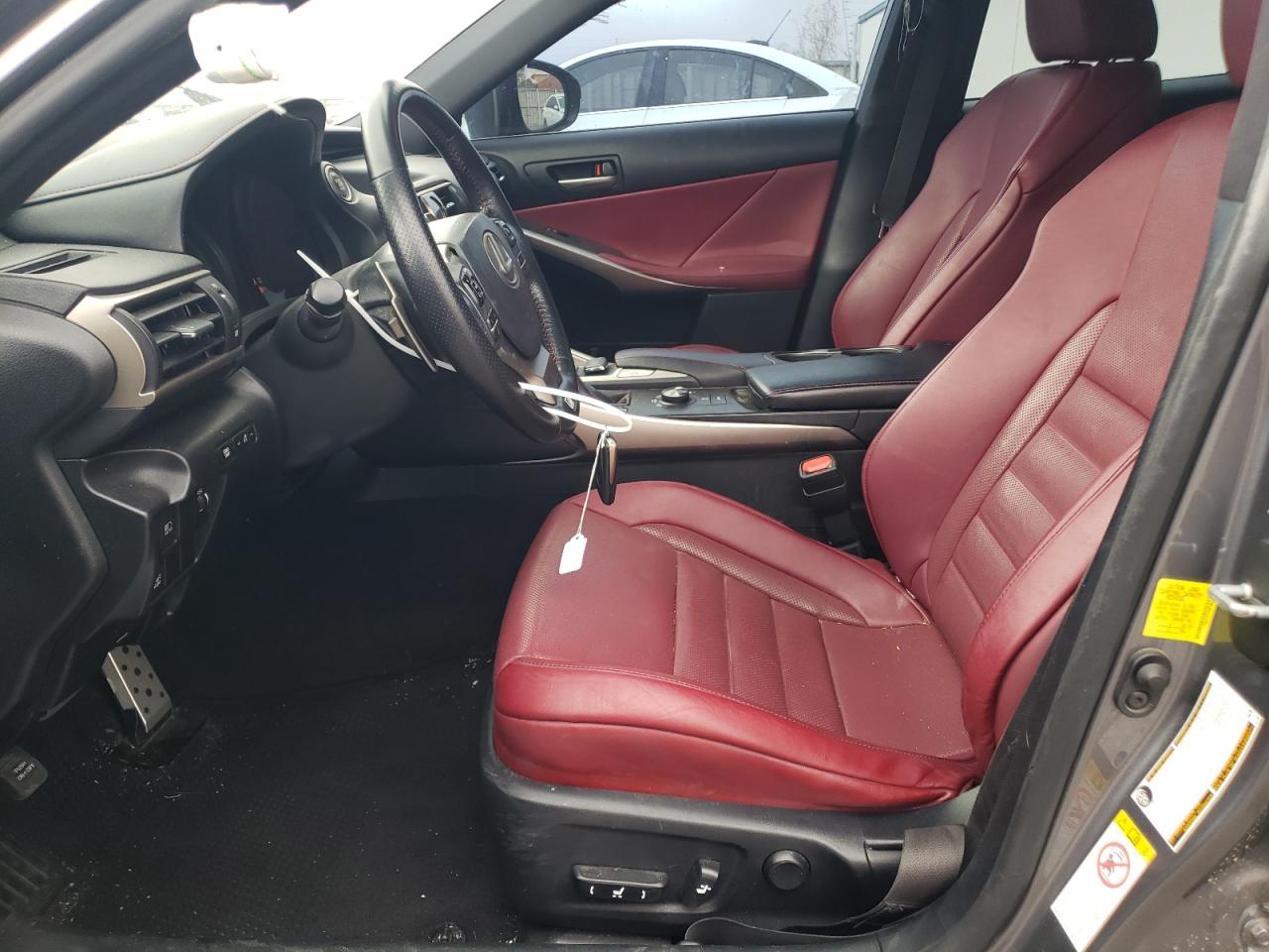 2017 LEXUS IS 200T - Image 7