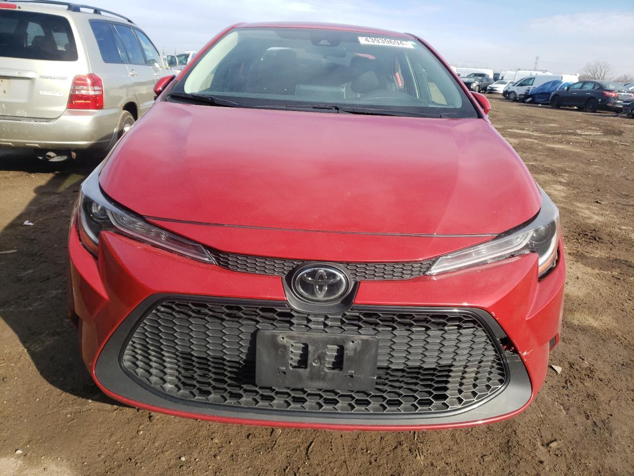 2021 TOYOTA COROLLA LE - Фото 5