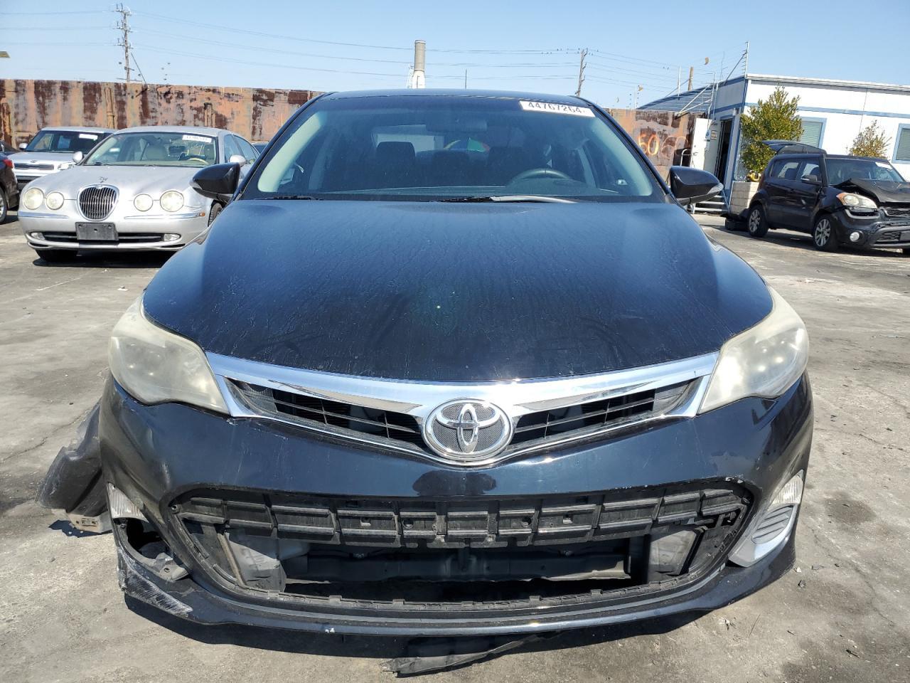 2015 TOYOTA AVALON XLE - Image 5