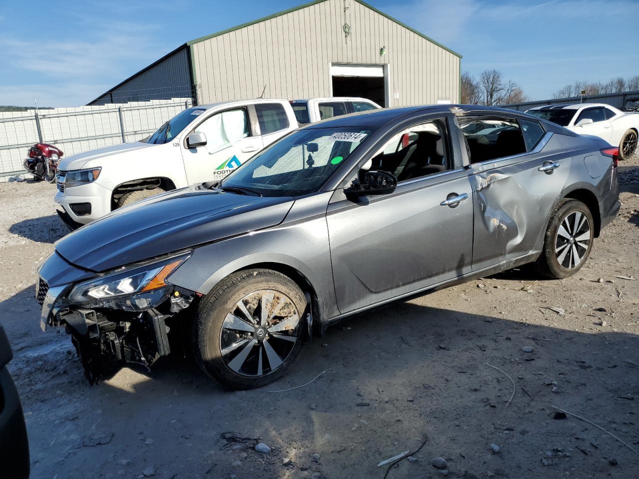 2022 NISSAN ALTIMA SV
