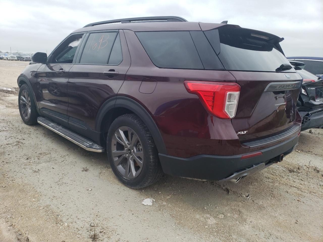 2022 FORD EXPLORER X - Image 2