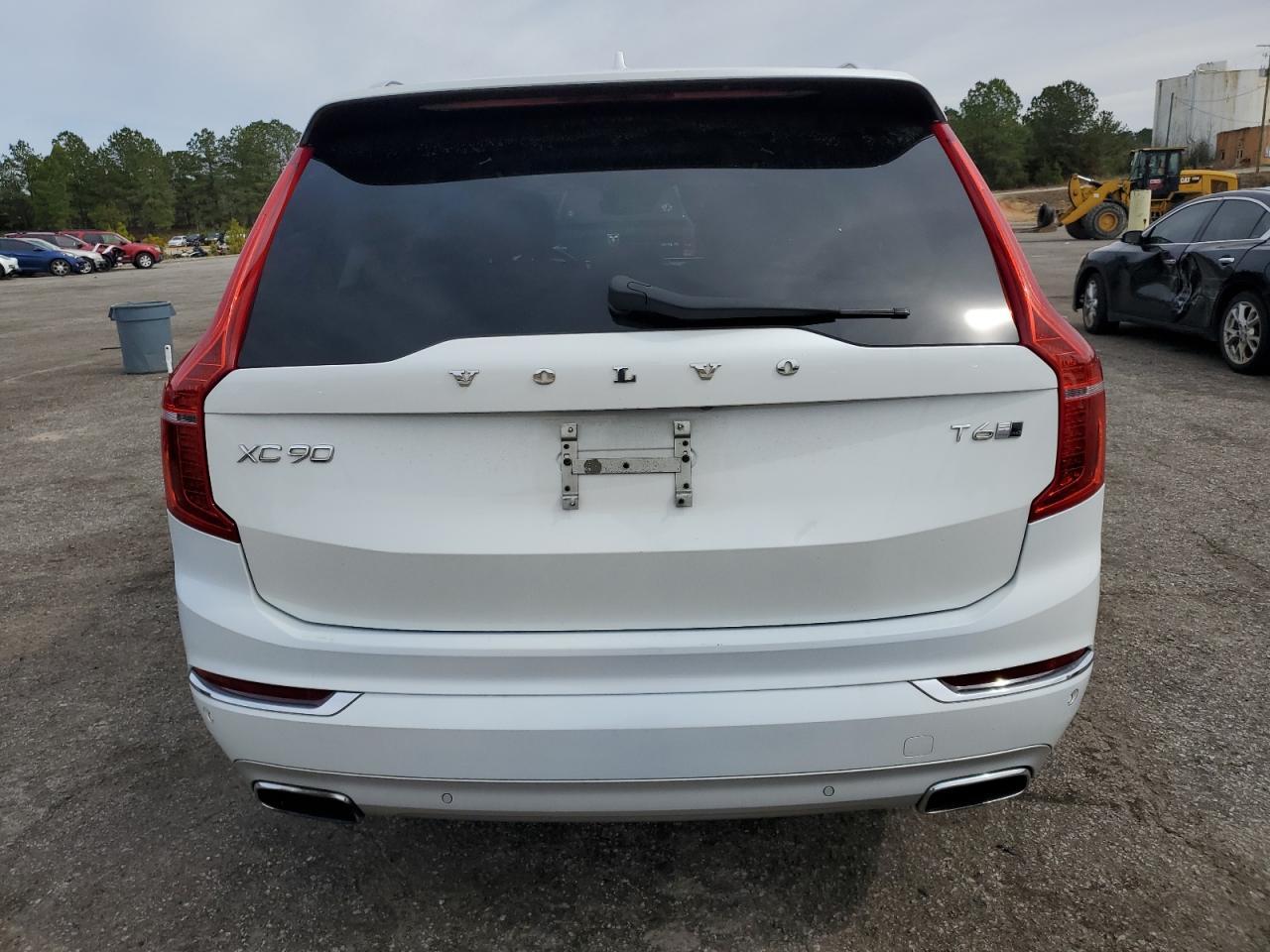 2016 VOLVO XC90 T6 - Фото 6