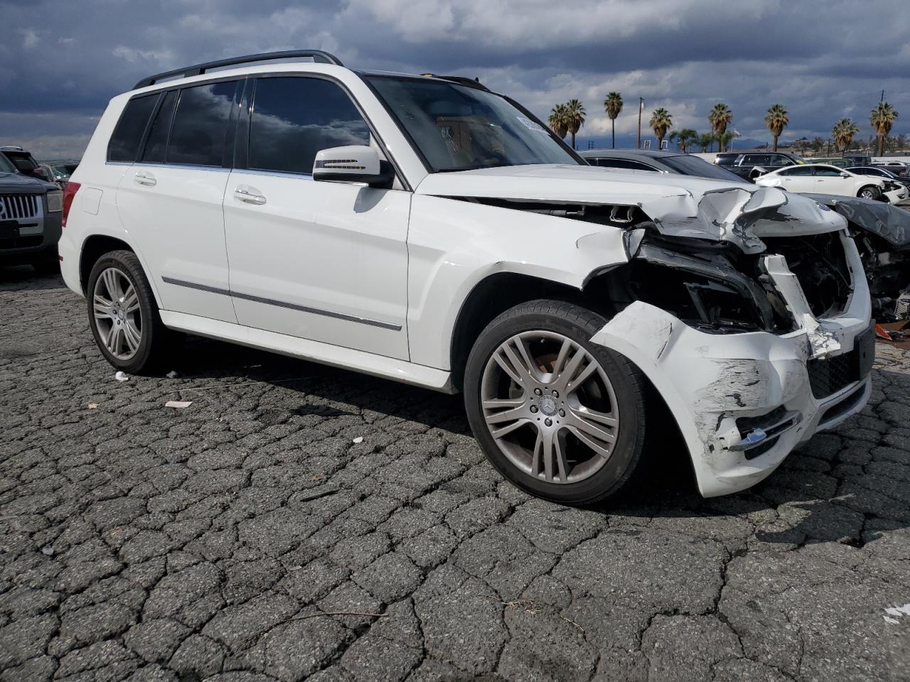 2014 MERCEDES-BENZ GLK 350 - Image 4