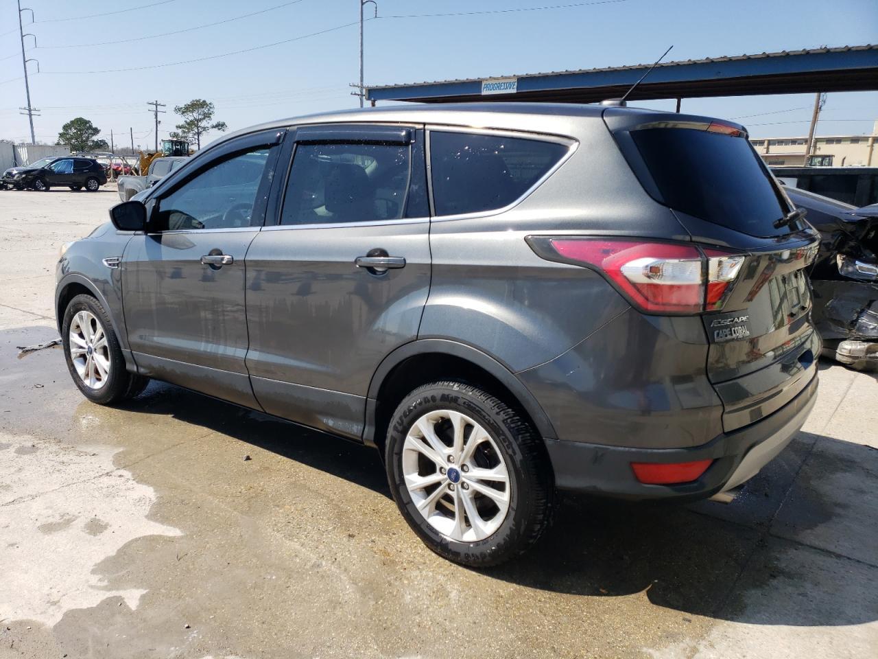 2017 FORD ESCAPE SE - Фото 2