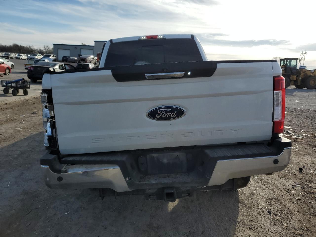 2017 FORD F250 SUPER - Image 6