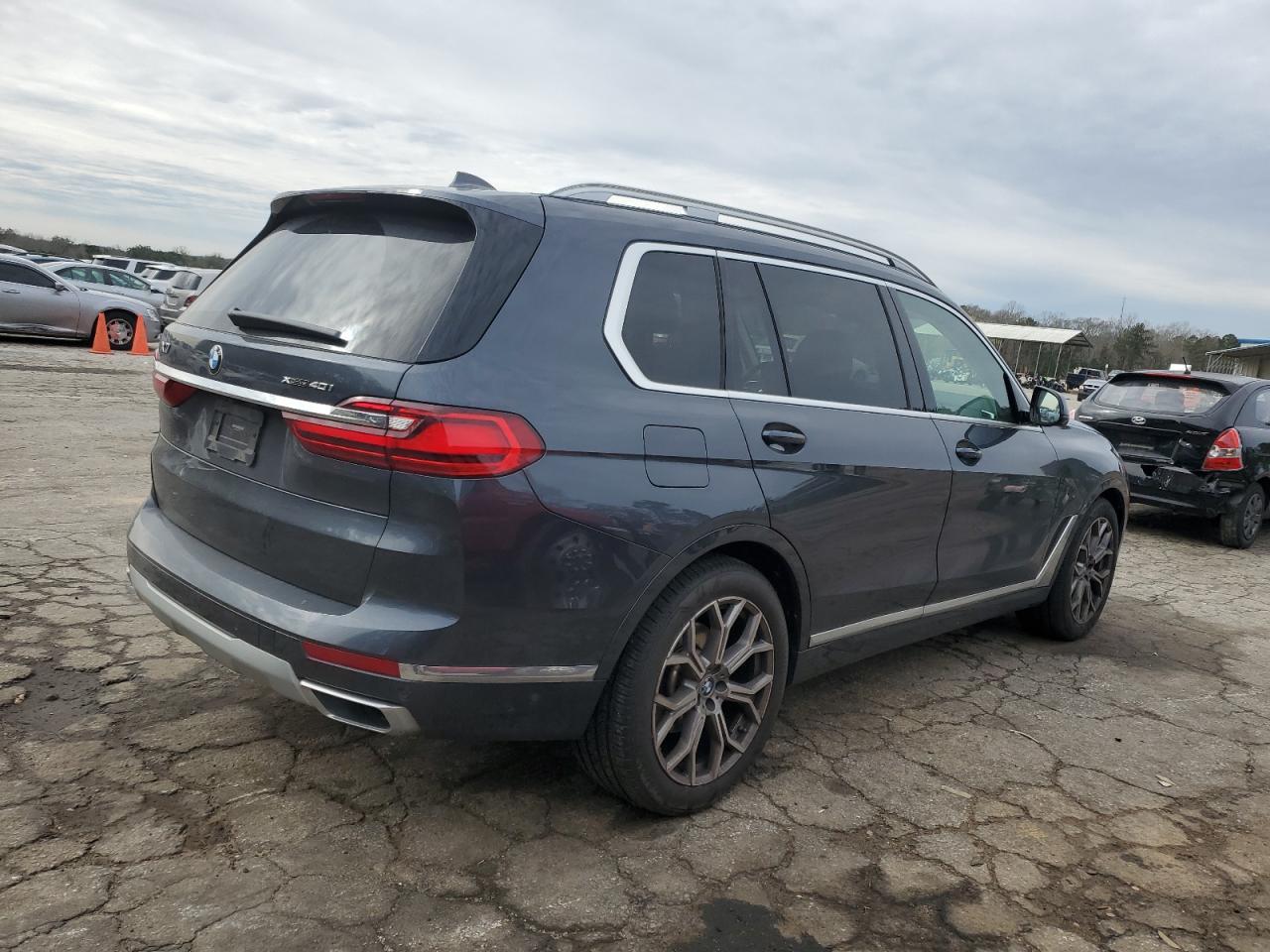 2021 BMW X7 XDRIVE4 - Фото 3