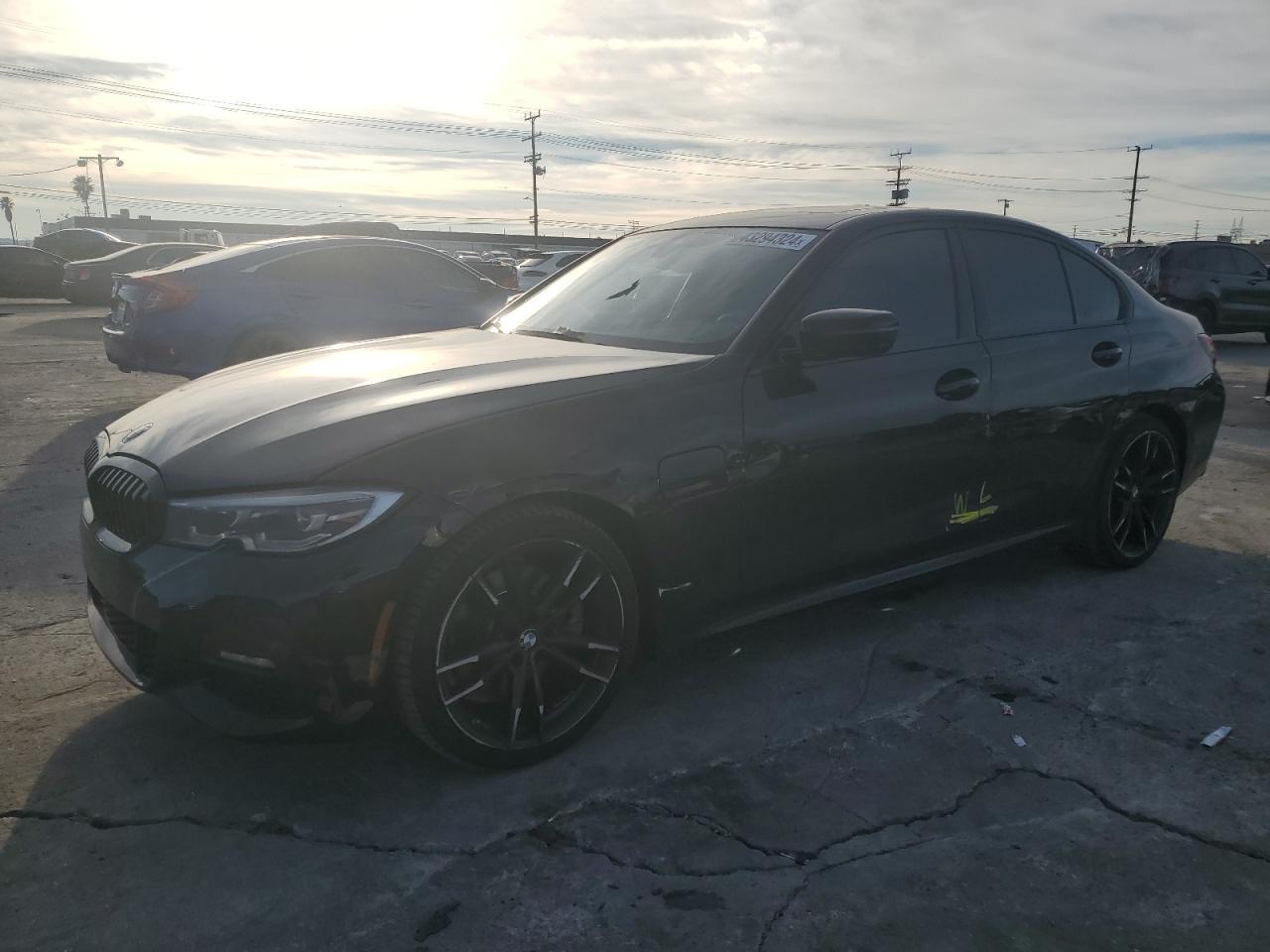 2021 BMW 330E car image