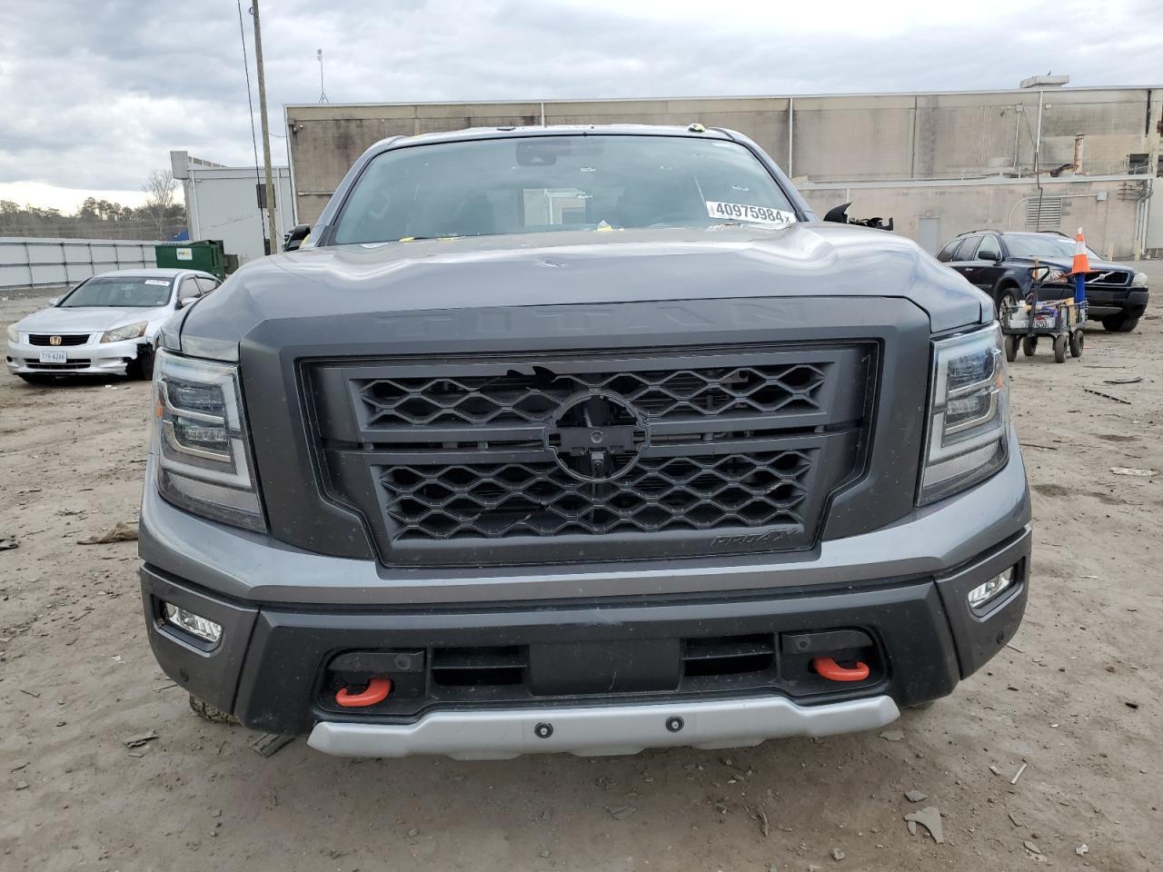 2021 NISSAN TITAN SV - Фото 5